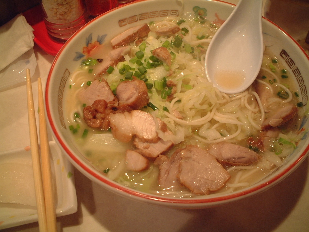 こむらさき・鹿児島ラーメン