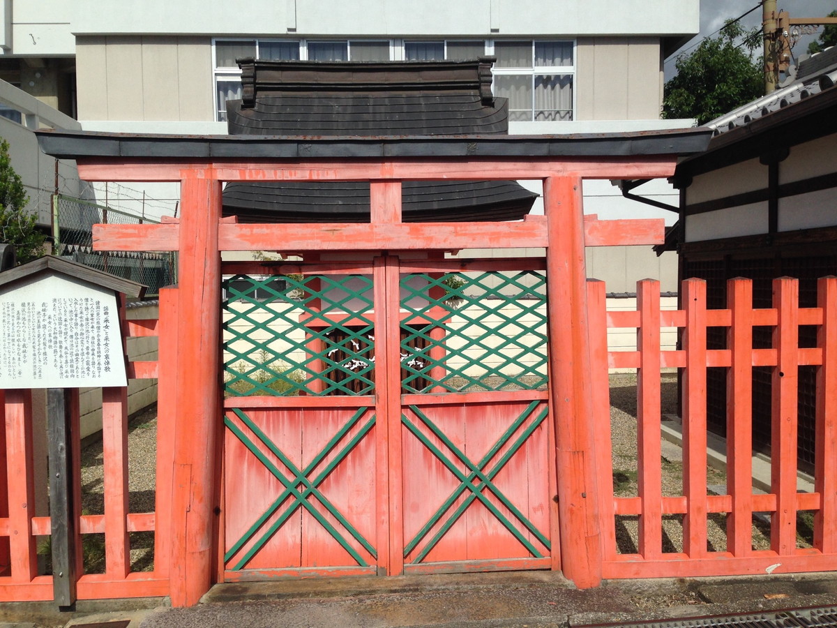 采女神社