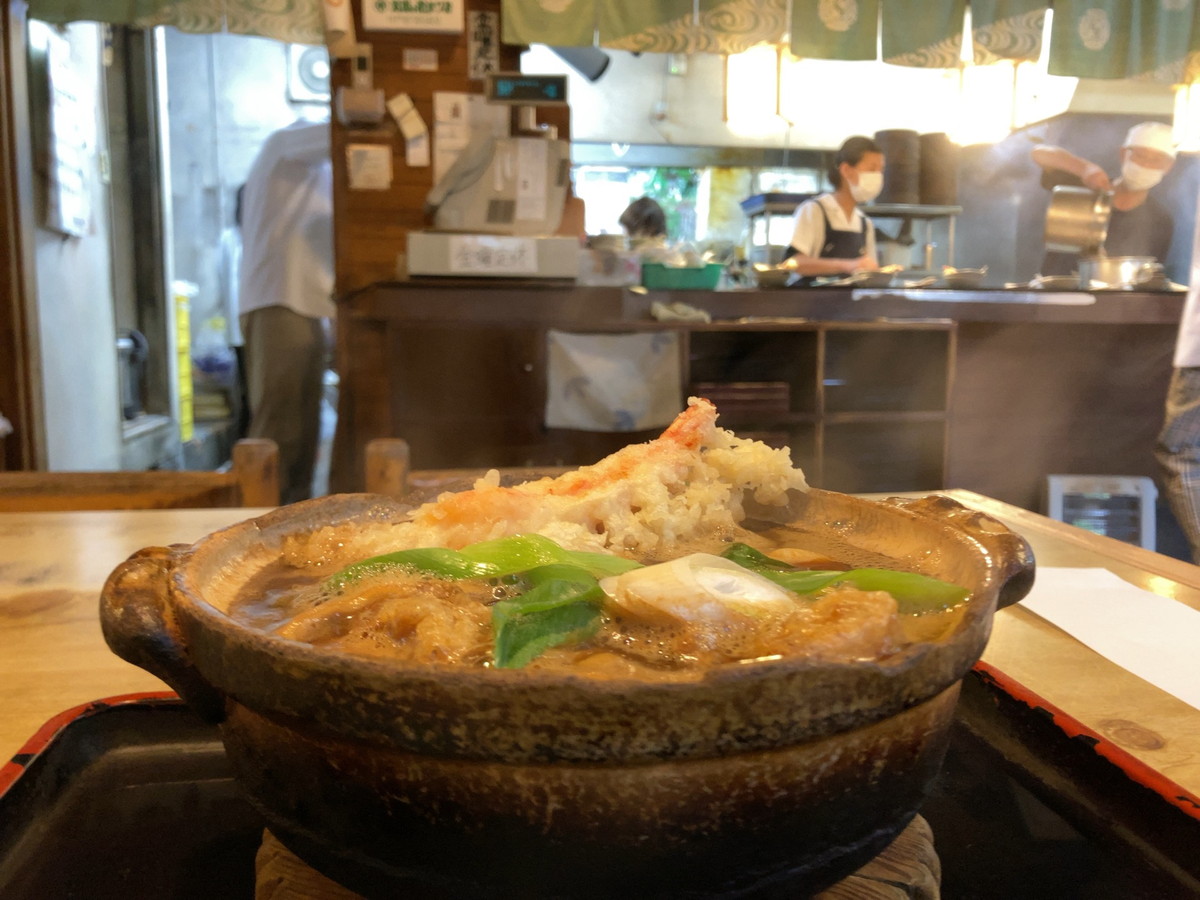 まことや・味噌煮込みうどん