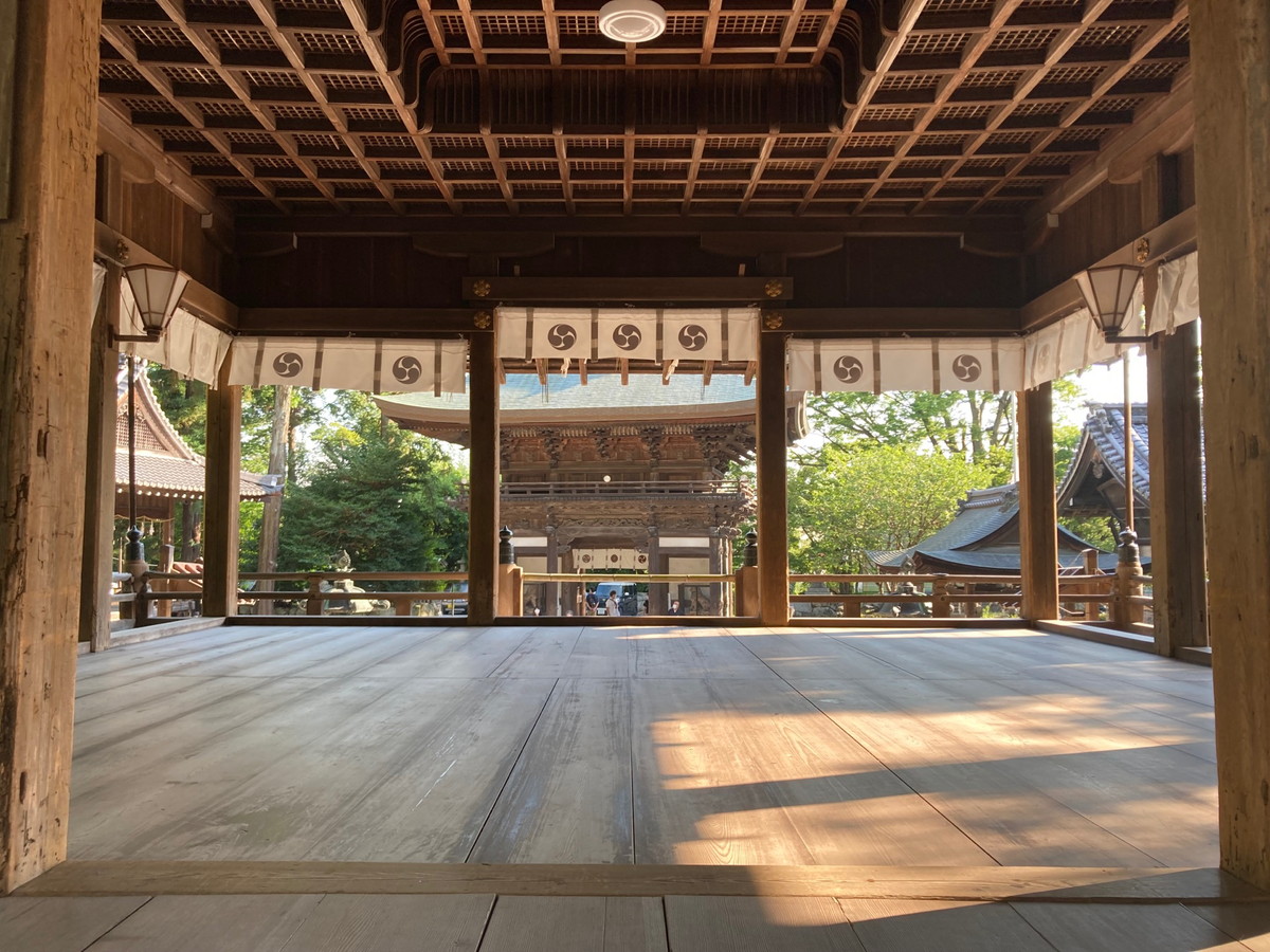 日牟禮八幡宮