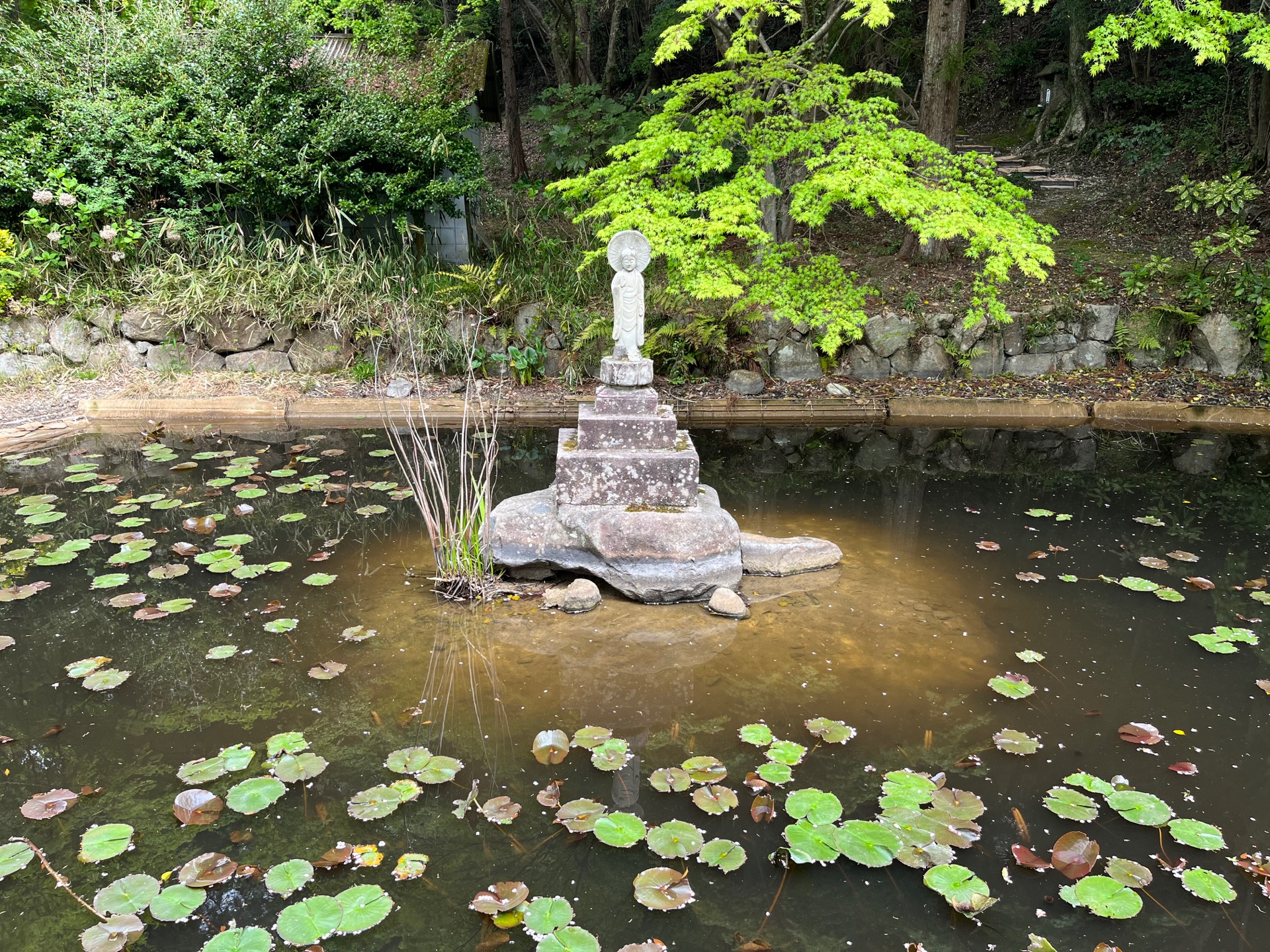 石峯寺