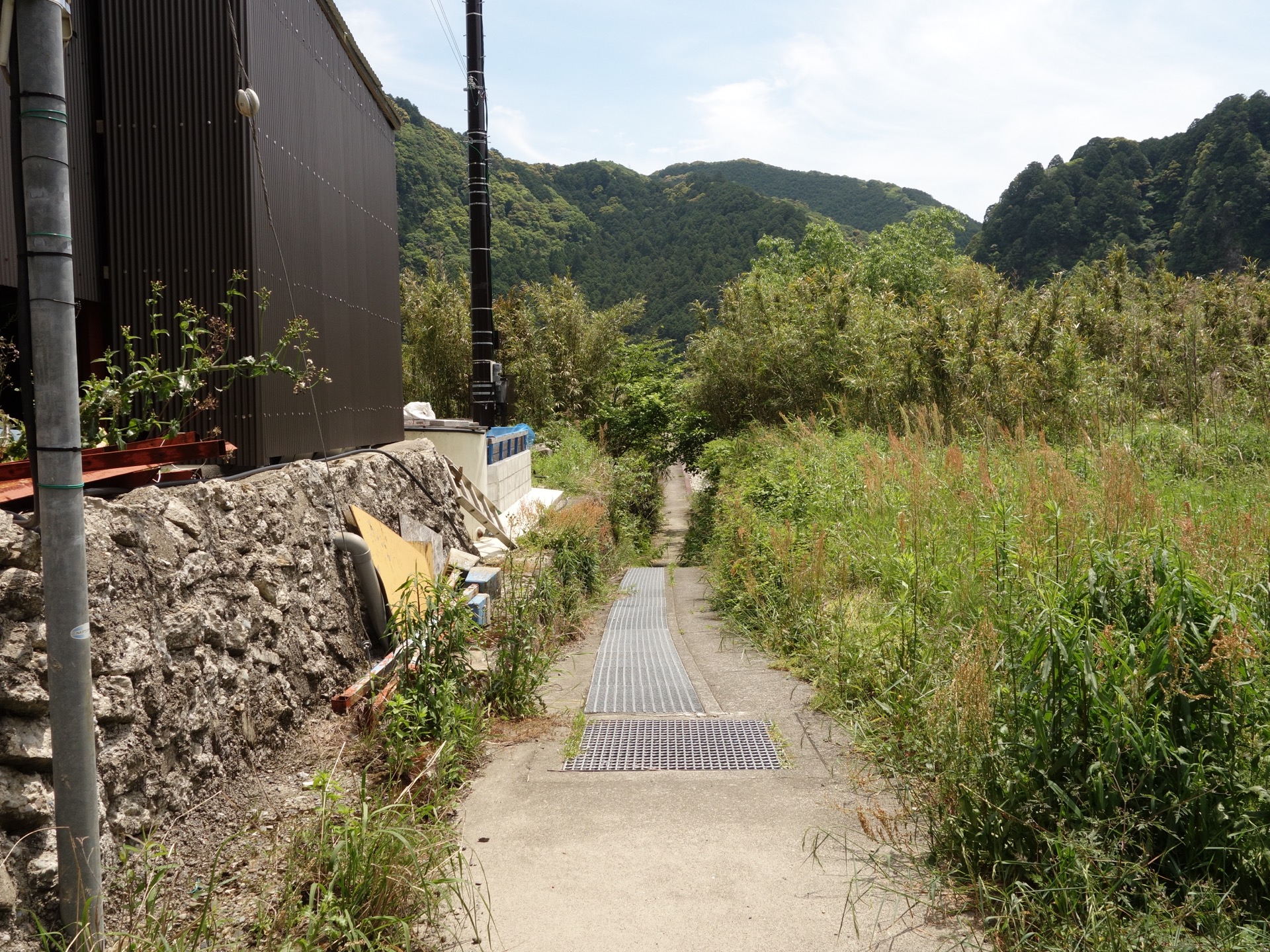 明神の潜水橋