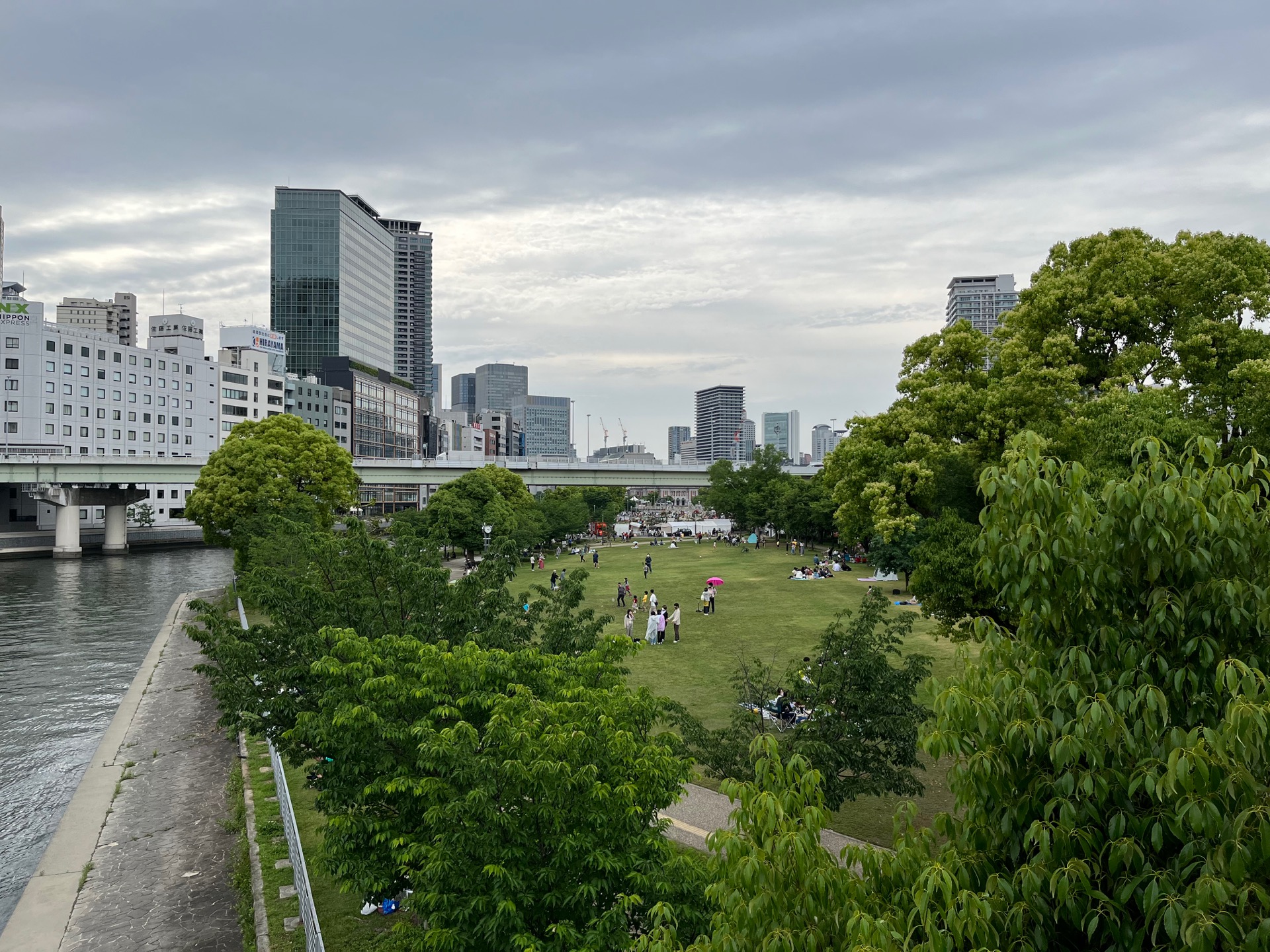 中之島バラ園