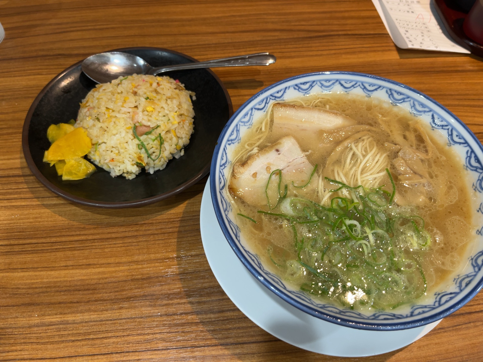 元祖赤のれん節ちゃんラーメン・博多ラーメン