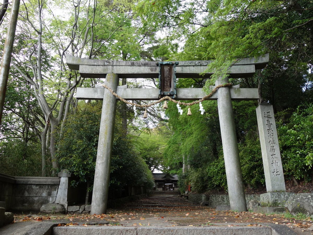 伊居太神社