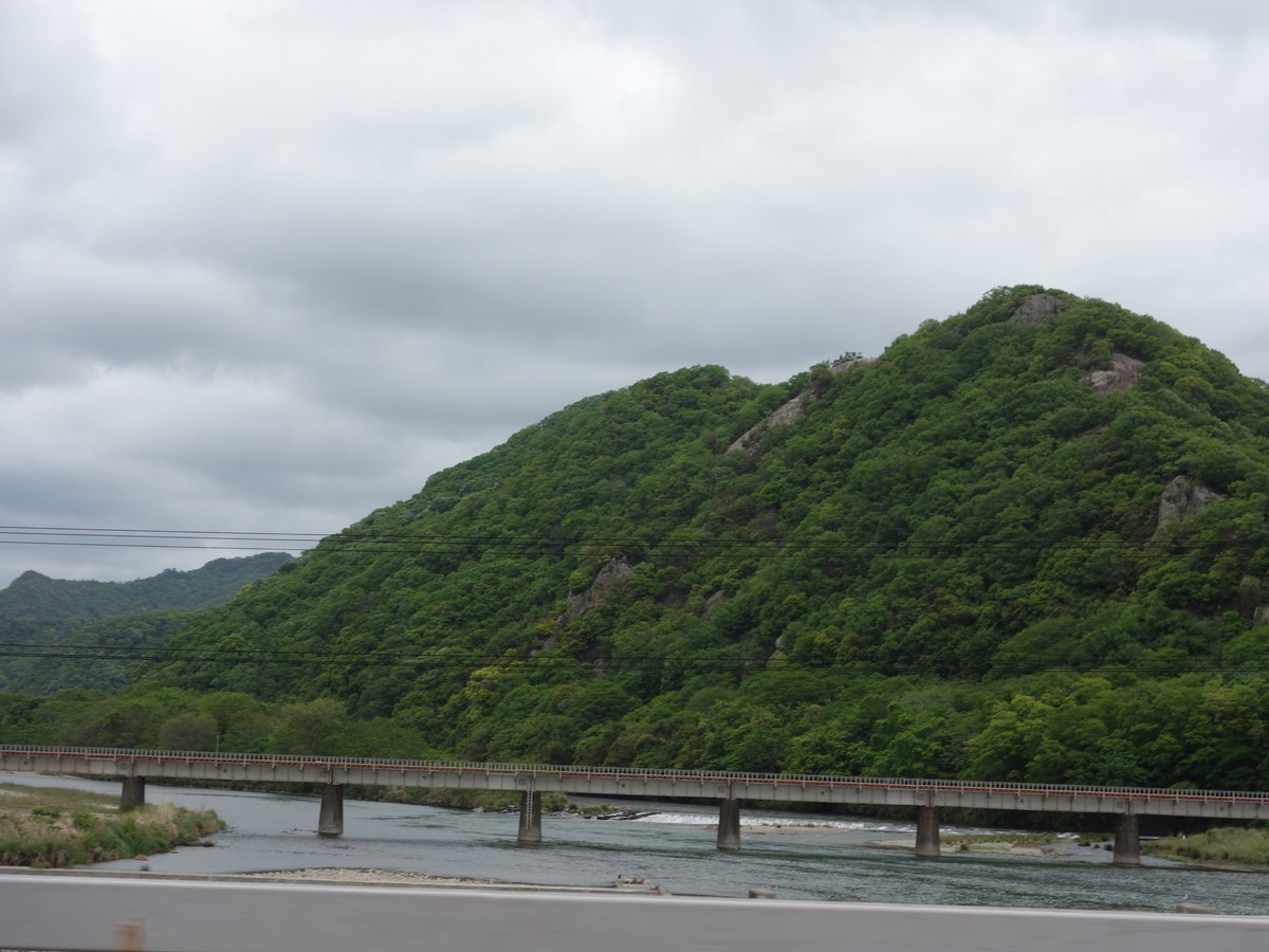 觜崎の屏風岩