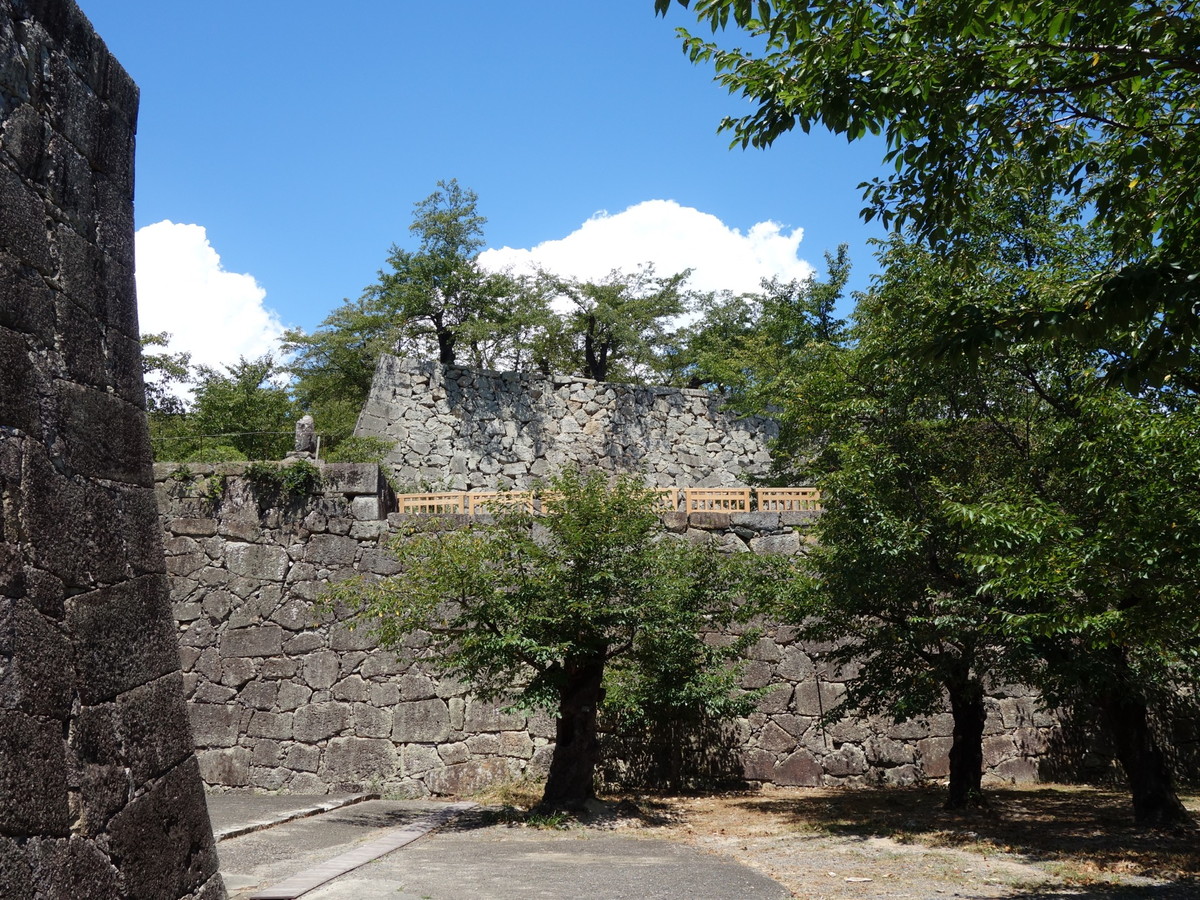 津山城跡(鶴山公園)