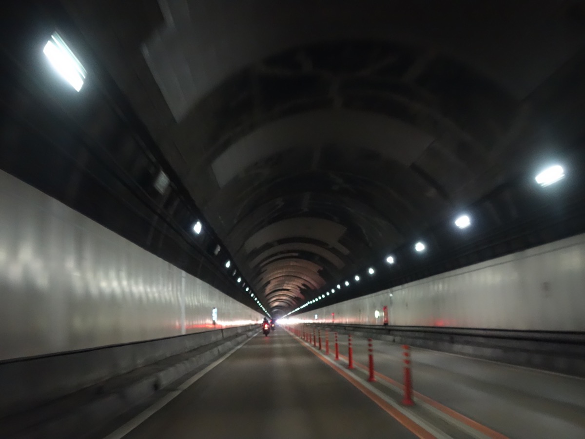 遠阪トンネル