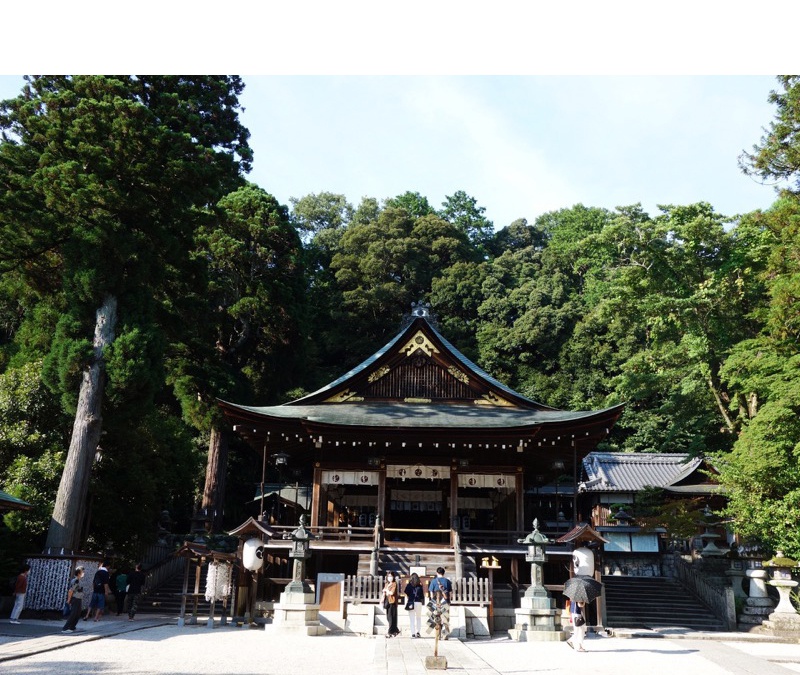 日牟禮八幡宮