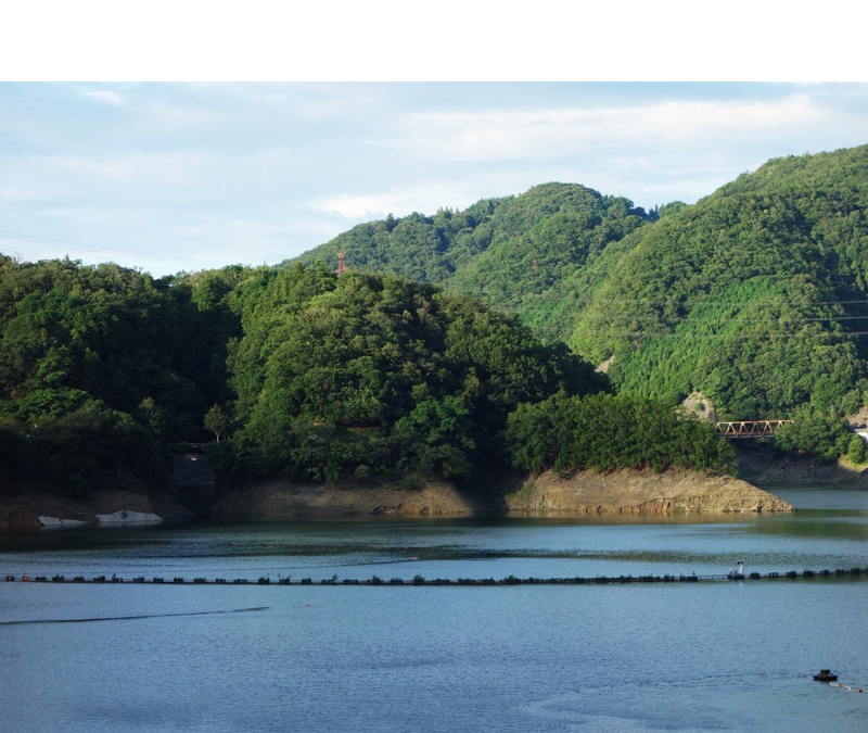 知明湖（一庫ダム）