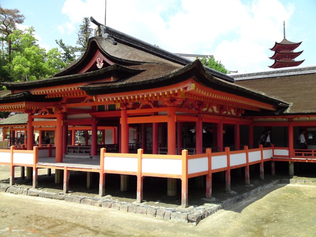 厳島神社