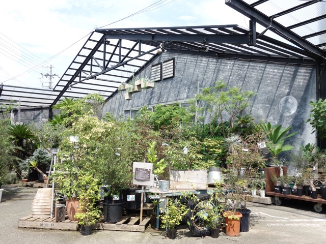 theFarmUNIVERSAL