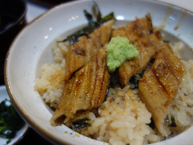 やま義・あなごめし