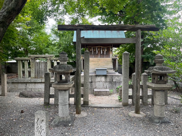 呉服神社