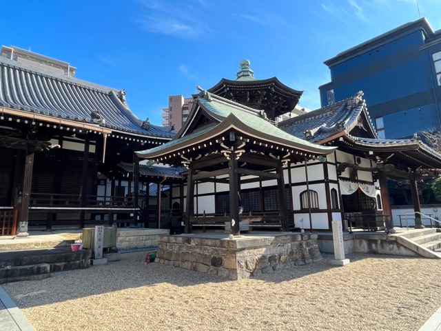 鶴満寺