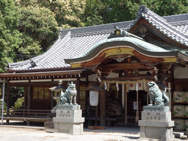 日根神社