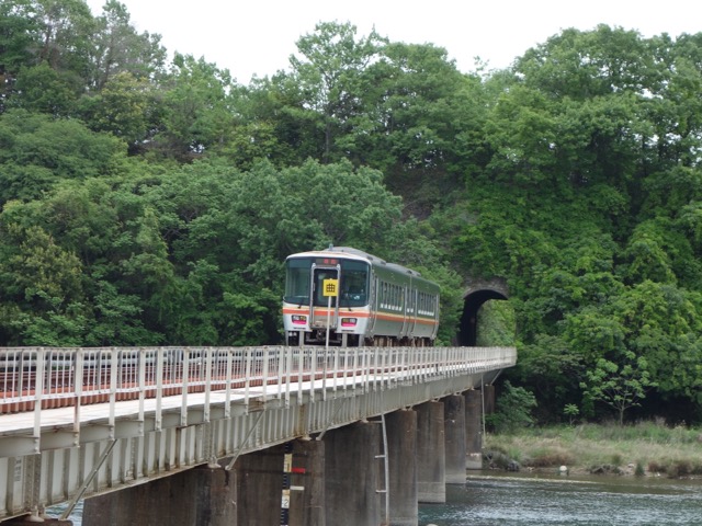 觜崎の屏風岩