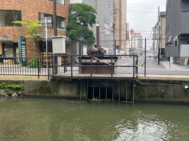 西川緑道公園