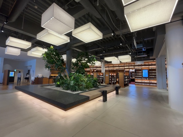 和歌山市民図書館