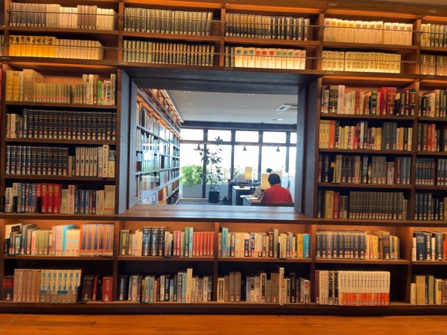 和歌山市民図書館