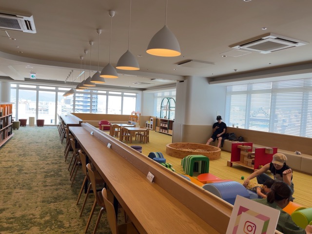 和歌山市民図書館