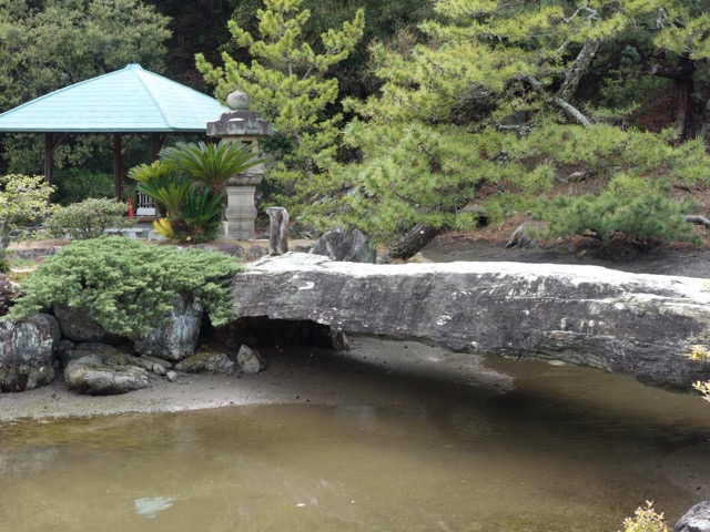 琴ノ浦温山荘園