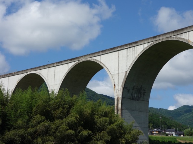 虎臥城大橋