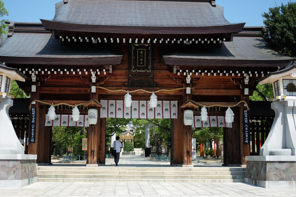 湊川神社