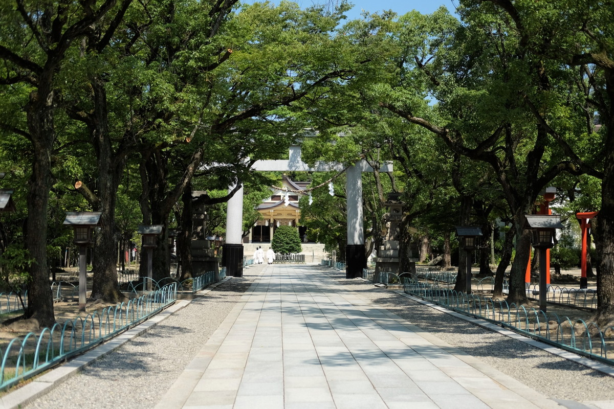 湊川神社