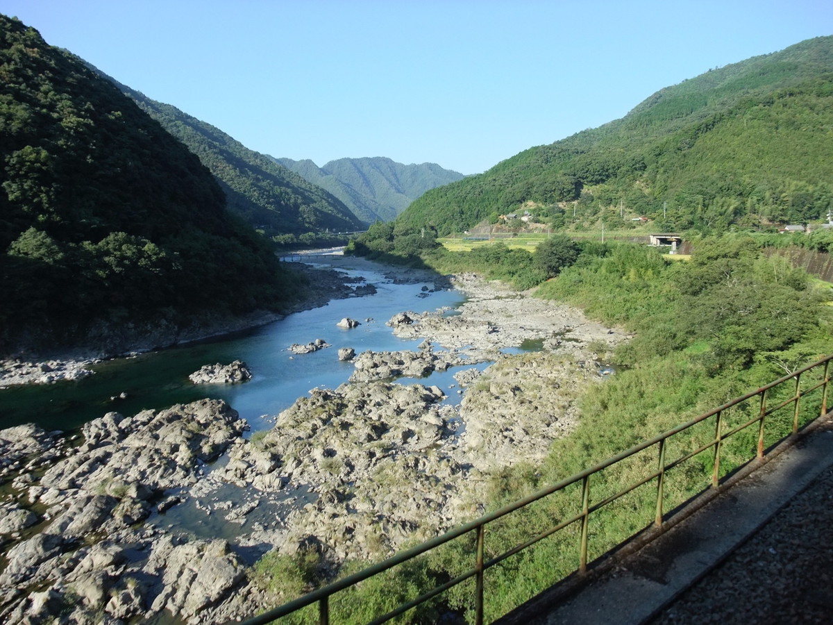 清流しまんと号