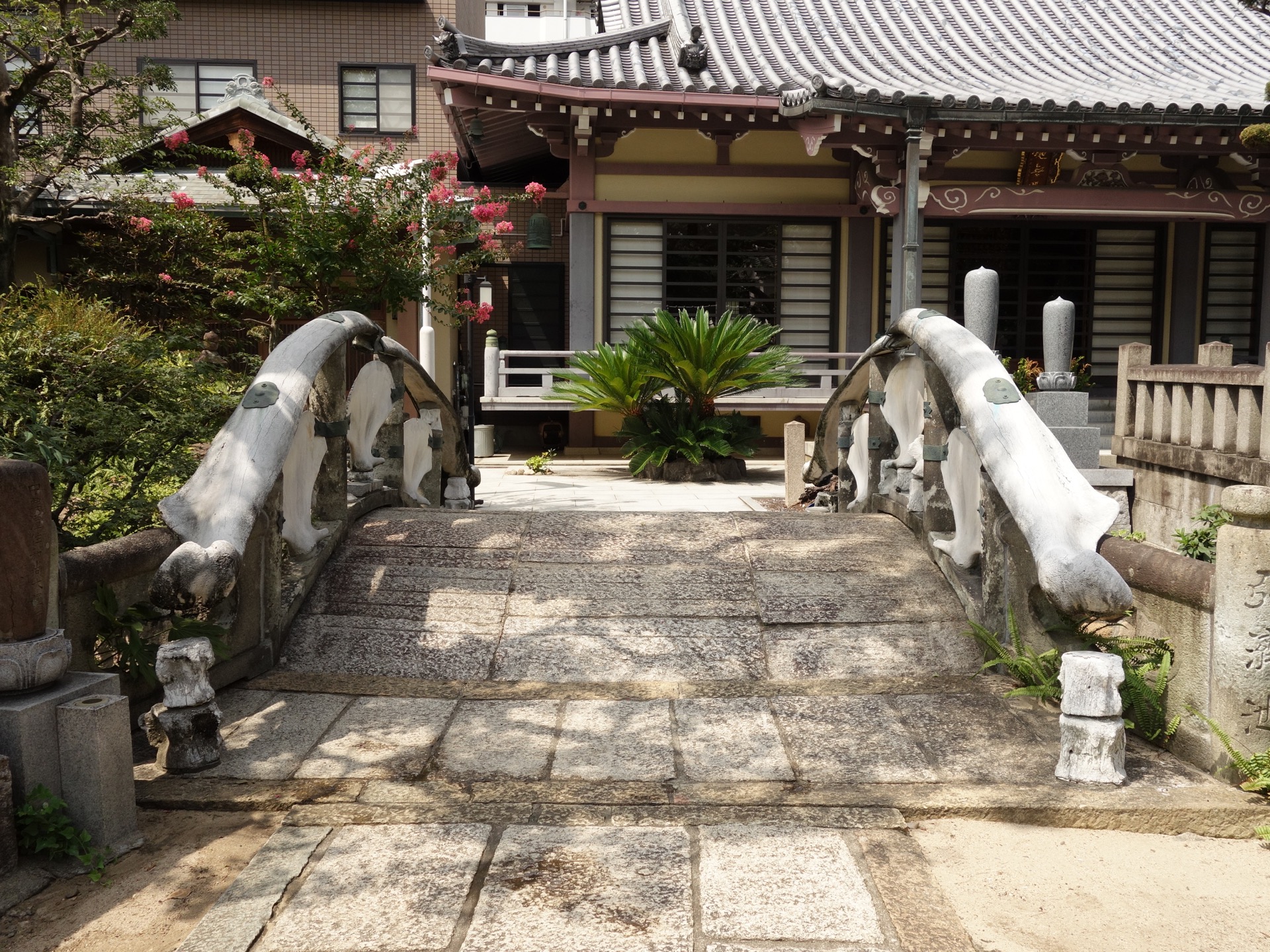 雪鯨橋（瑞光寺）