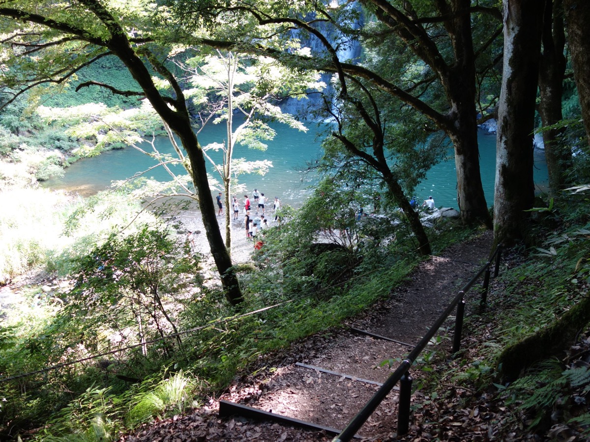 八反の滝