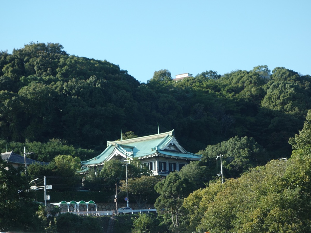 白鶴美術館