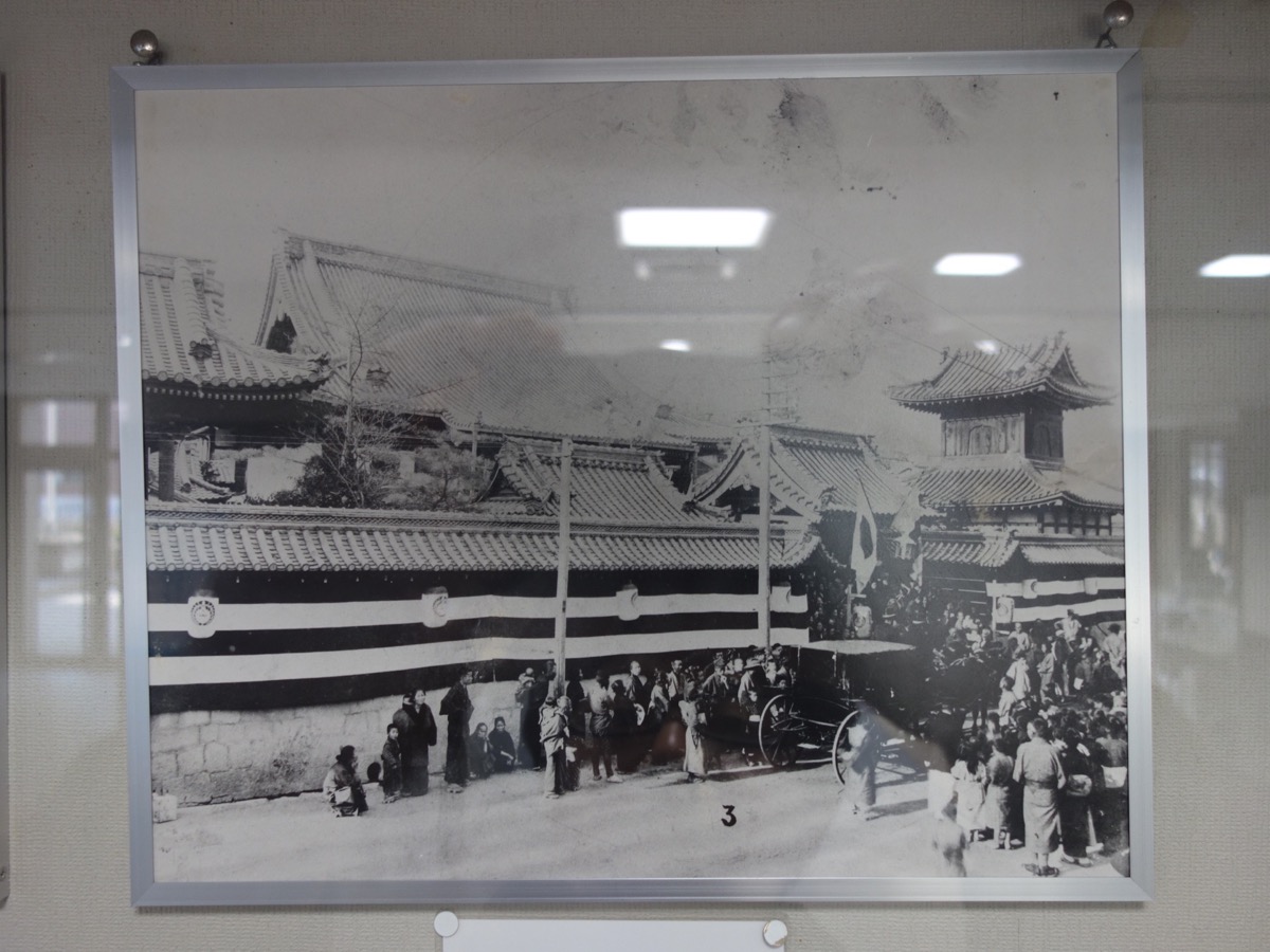 本願寺神戸別院(モダン寺)