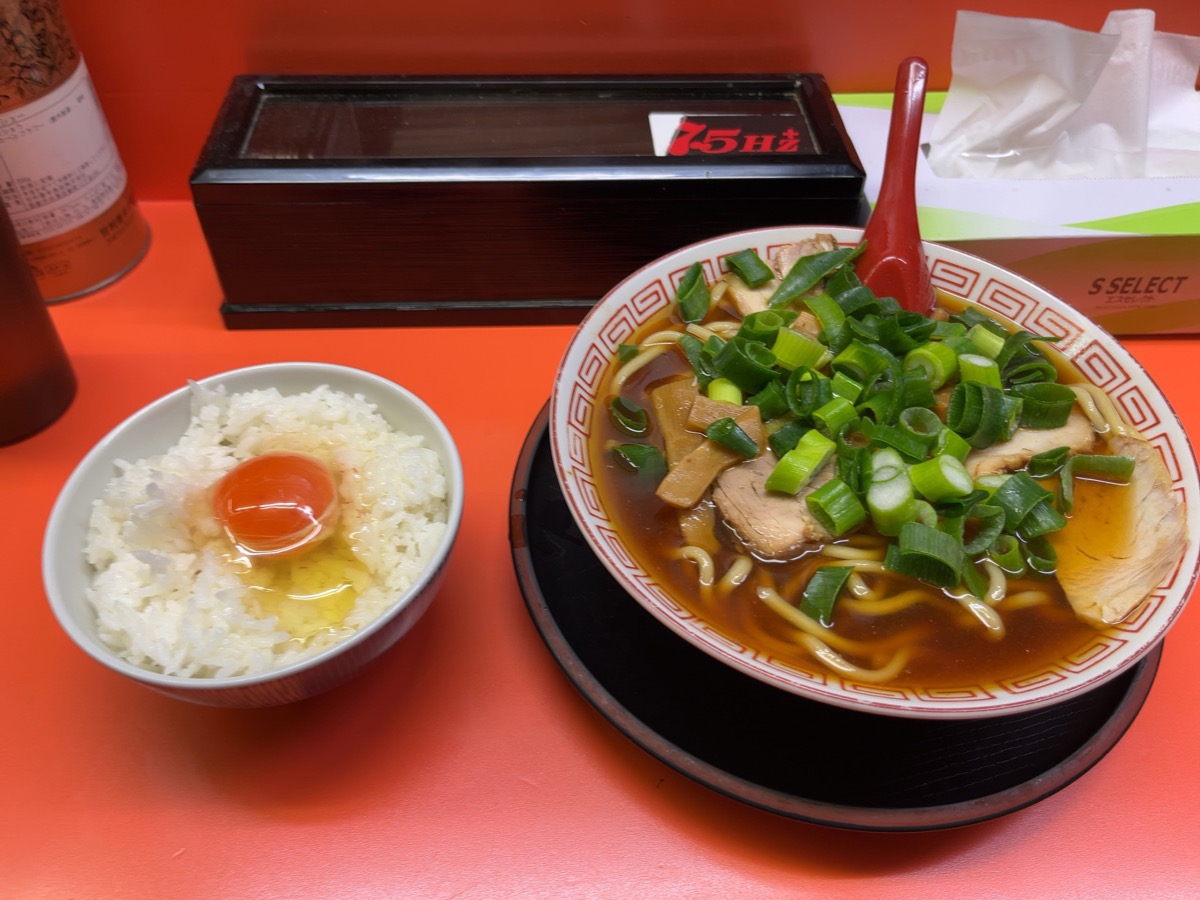 麺屋7.5Hz+・高井田ラーメン