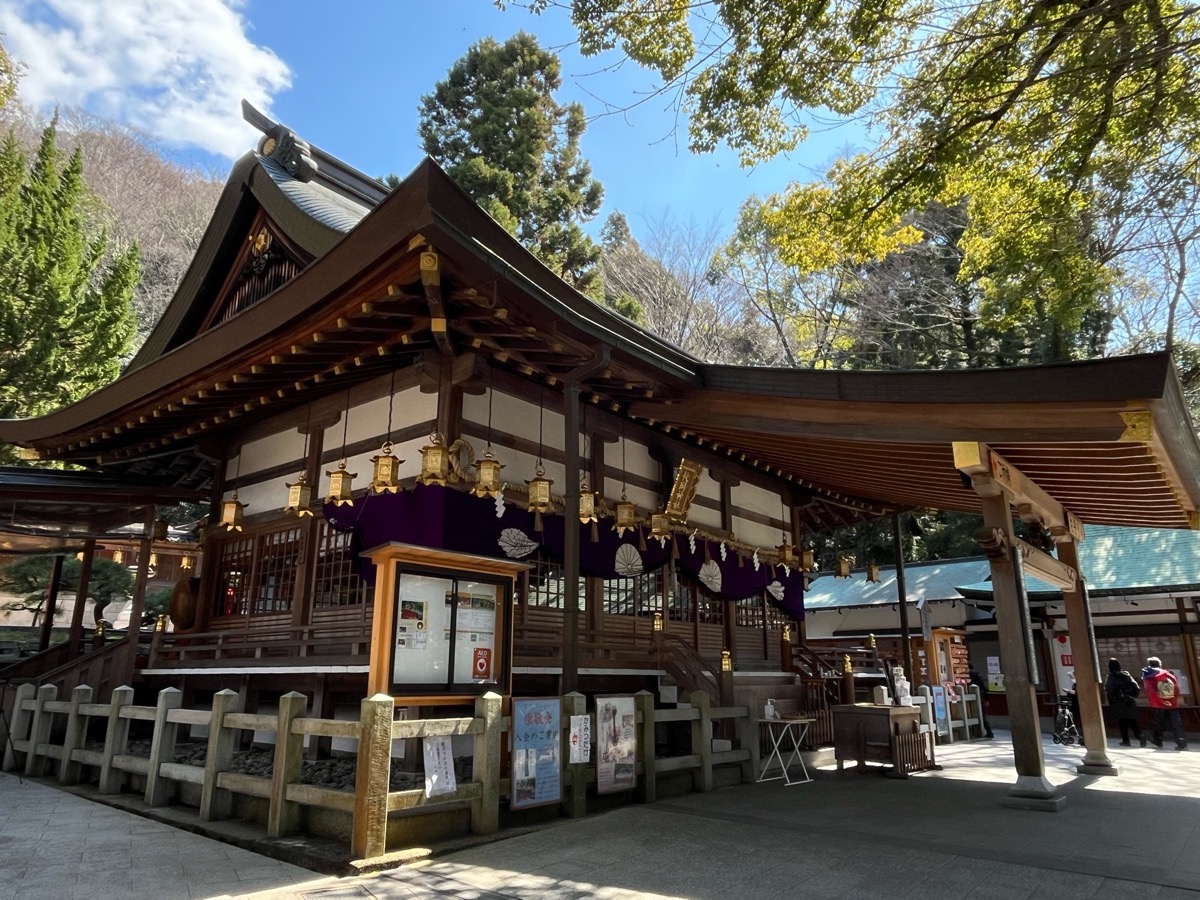 枚岡神社