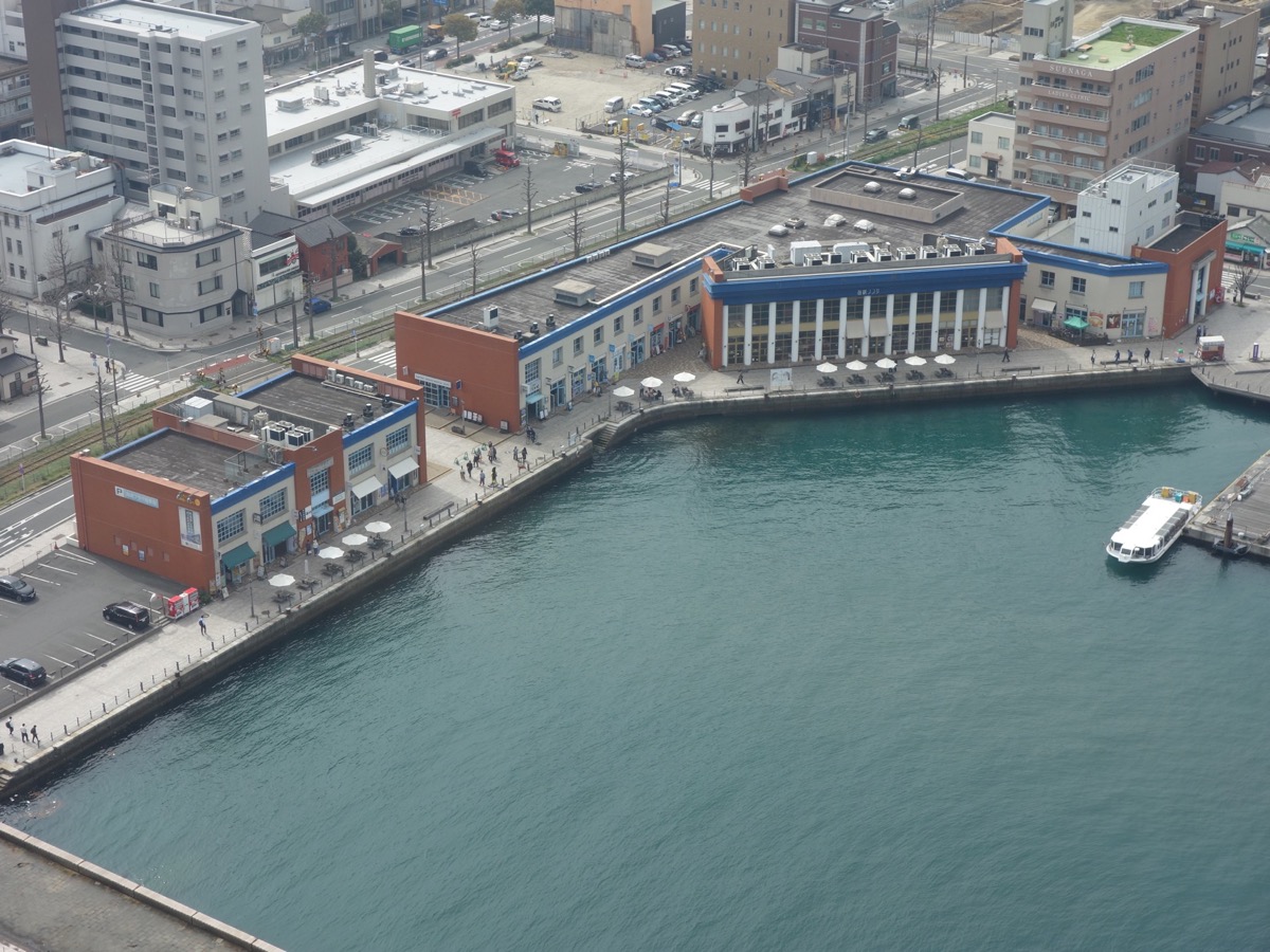 海峡プラザ