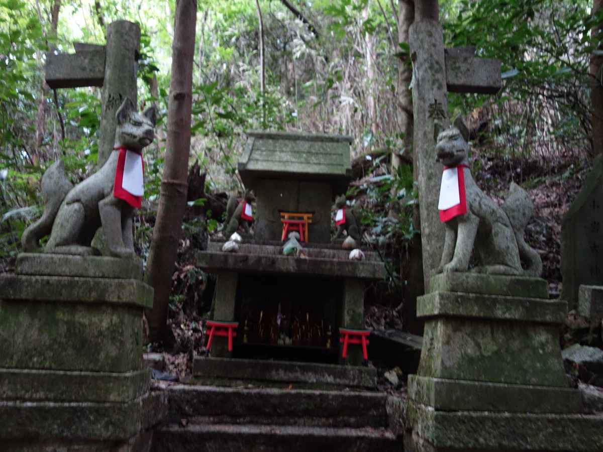 大岩神社