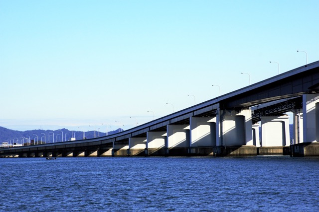琵琶湖大橋