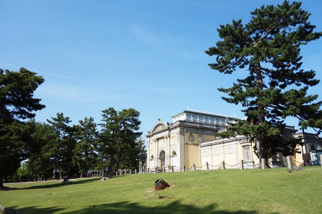 奈良国立博物館