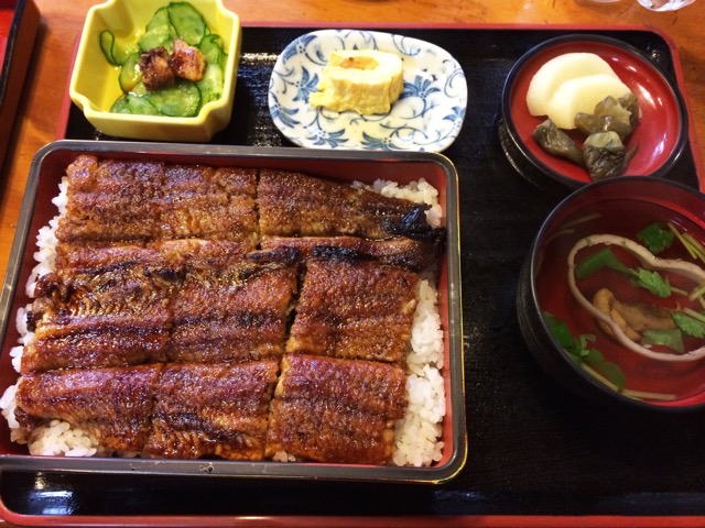 東山物産・うなぎ料理