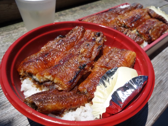東山物産・うなぎ料理