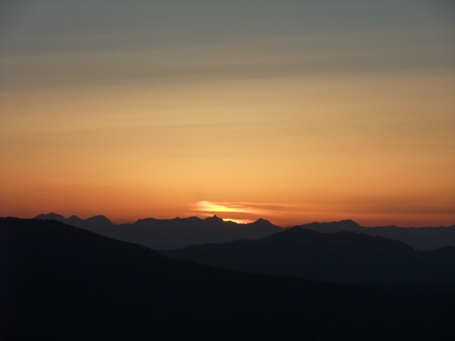 白樺高原夕陽の丘