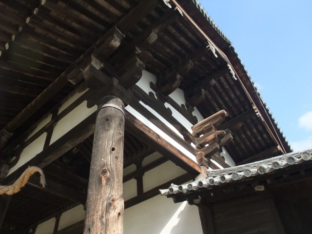 東大寺・転害門