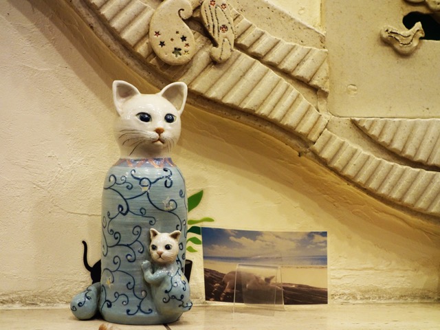 1192：長靴と猫・名古屋モーニング】 tabicocolo : 旅心