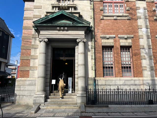 旧唐津銀行本店