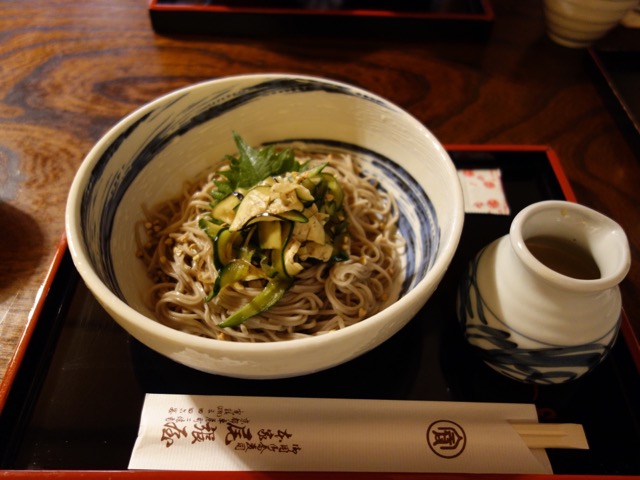 本家尾張屋・衣笠丼