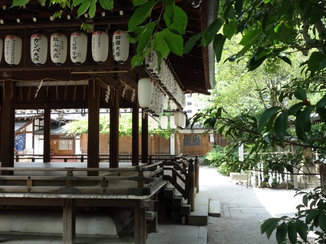 白峯神宮