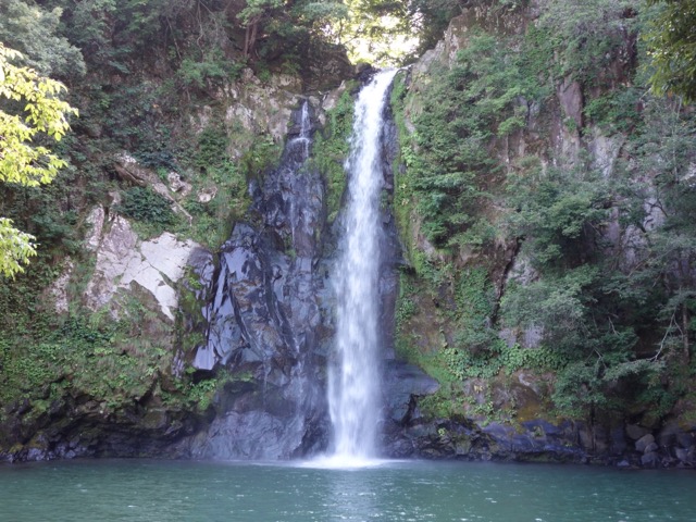 八反の滝