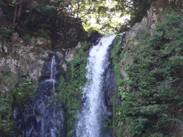 八反の滝